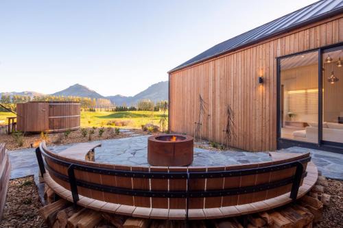 Jacks Point Villa | Jacks Point Rise by MajorDomo