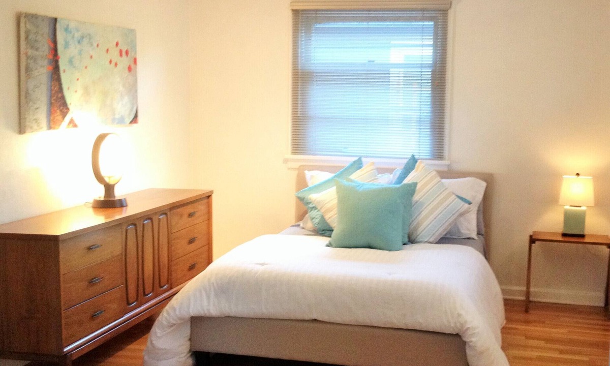 West Eugene House | Jackson Star by CosiDesign.a modern mid-century dream