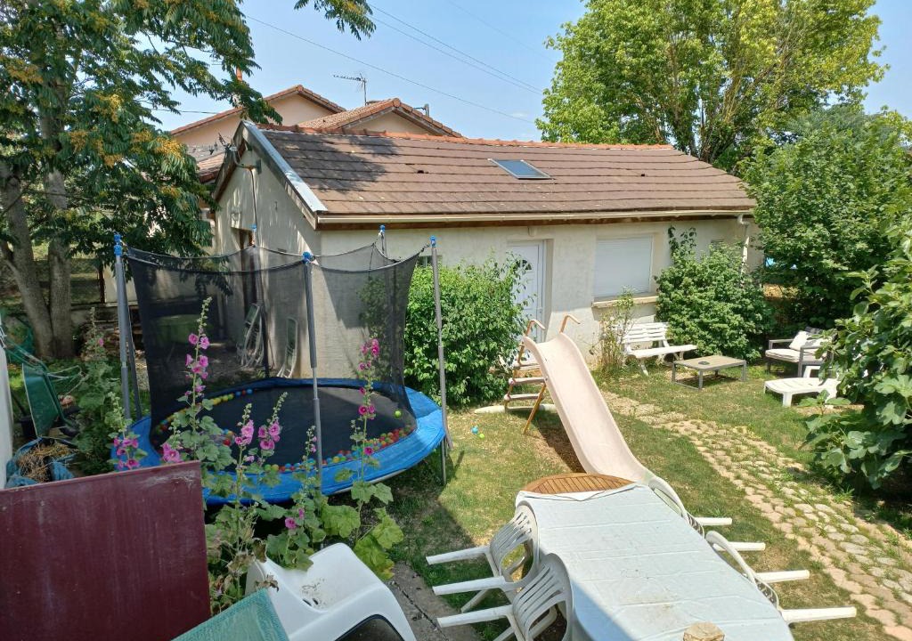 Amberieu-en-Bugey House | Jacques et Paola Chanis