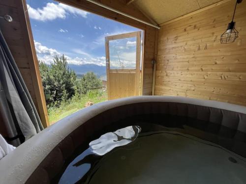 Targassonne Apartment | Jacuzzi privé & Jardin - T2 cosy proche Font-Romeu