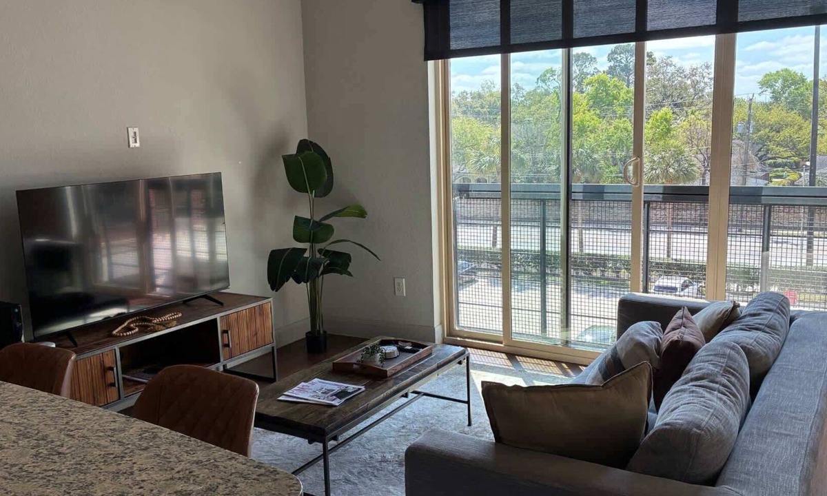The Galleria Apartment | Jade At Millennium - 3 Bed Apt in Houston