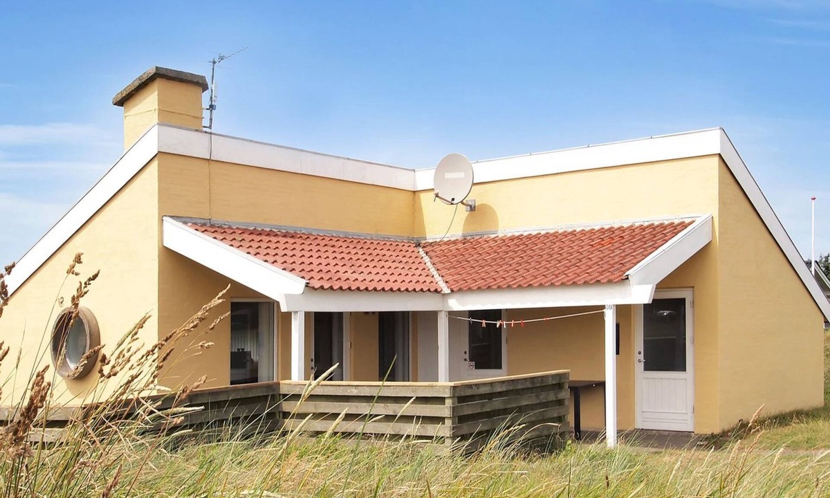 Bjerregard Strand House | "Jænis" - from the sea by Interhome