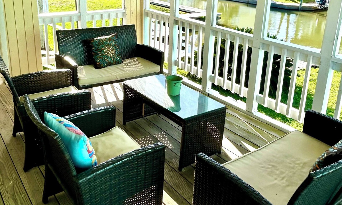 Jamaica Beach House | Jamaica Beach Waterfront Paradise close to Beach