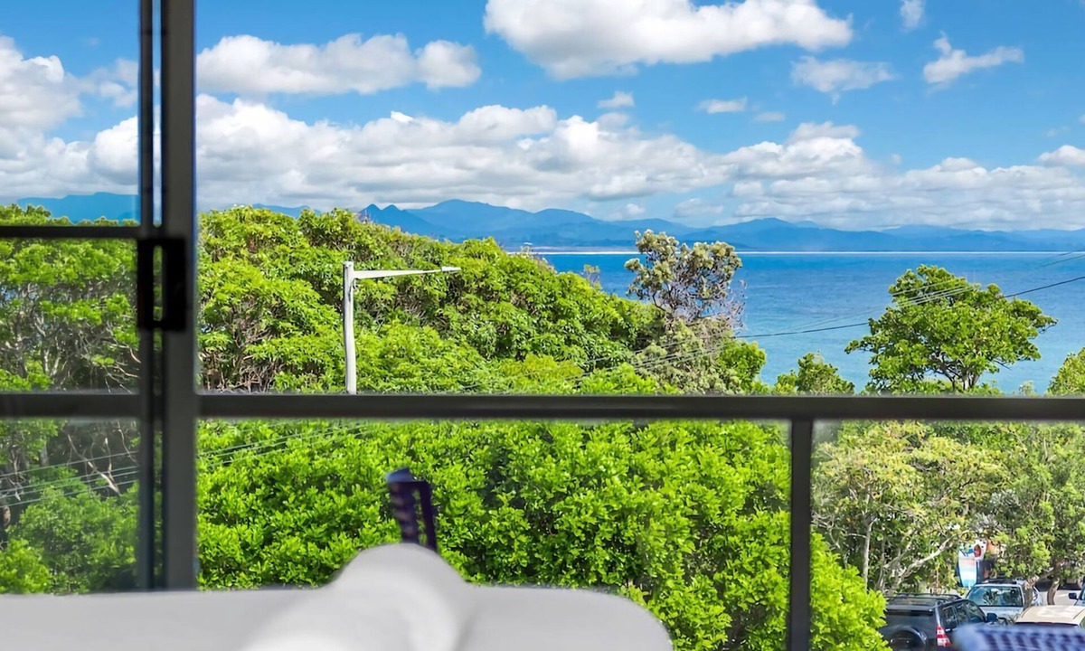 Byron Bay House | James Cook 10 - 130 Lighthouse Road