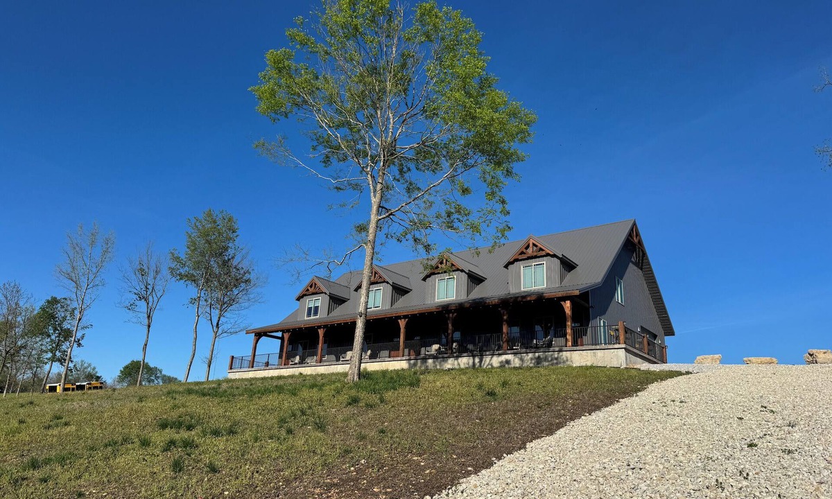 Ponce De Leon Condo | James River Hideout: Live Slow Pristine Water Premium Ozark Serenity!