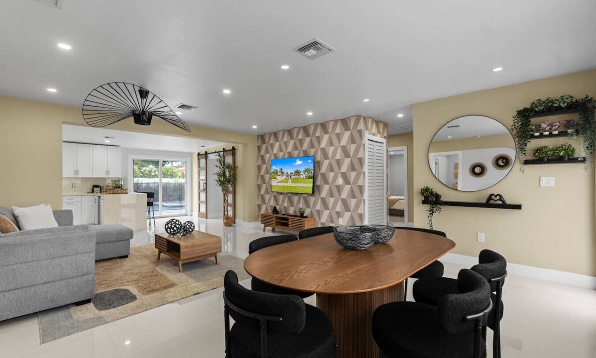 Olympia Heights House | Japandi Style 4B/3Bth Pool Miami