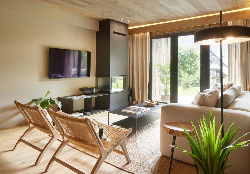 Arties Apartment | Jardí d'Arties by FeelFree Rentals