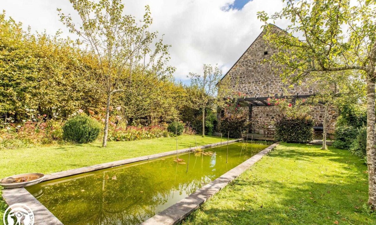 Tauves House | Jardin des Roses - Annabelle