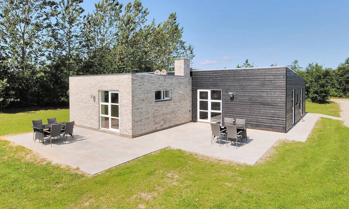 Sundstrup House | "Jarven" - 500m to the fjord by Interhome