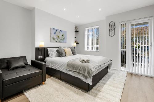 College Apartment | Jasmine Suite by Yielding Bricks