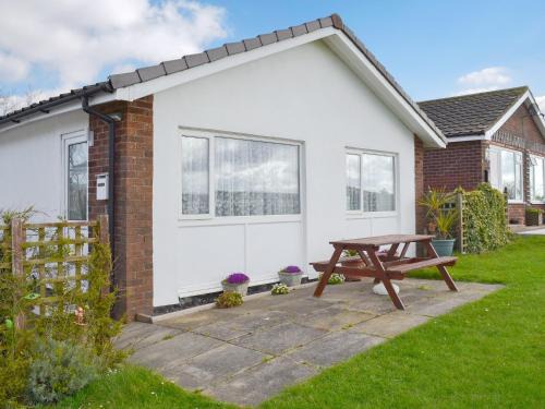 Muston House | Jasmine View