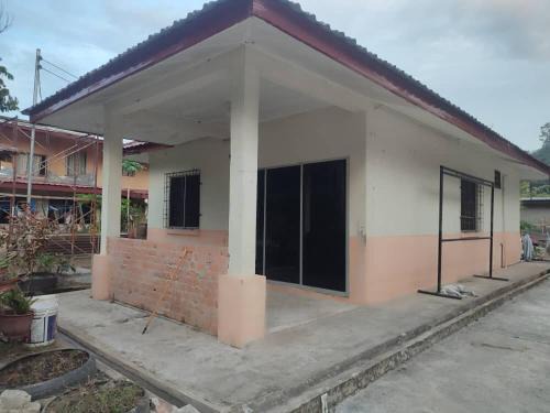 Tuaran District Ski Chalet | Jasura Guesthouse