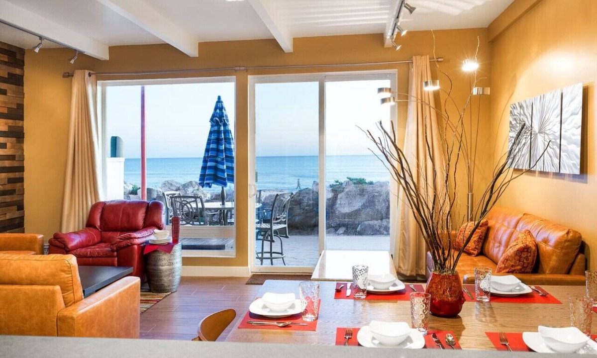 Rio del Mar House | Jaw-Dropping Beach-Front Retreat!