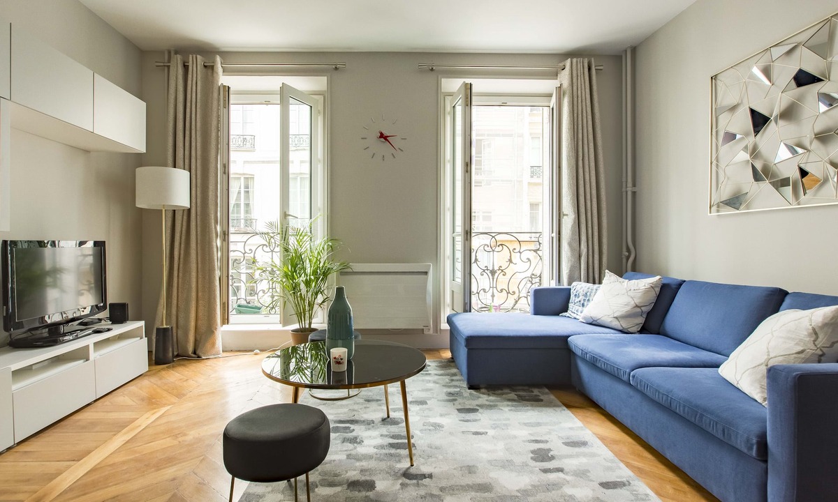 Saint-Merri Apartment | Jazzy Blues by Châtelet, by Veeve