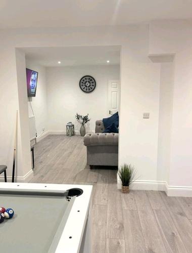 Broad Green Apartment | JB Stays Therapia