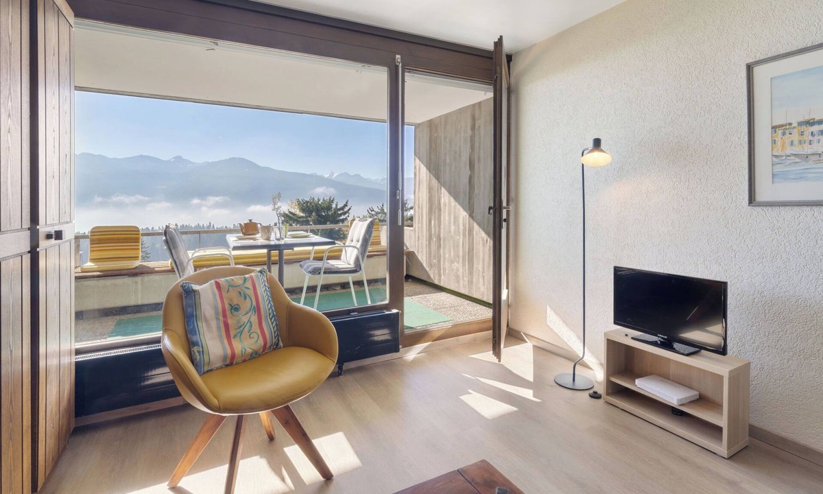 Montana Apartment | Jeanne D'Arc Apt. A-8 by Interhome