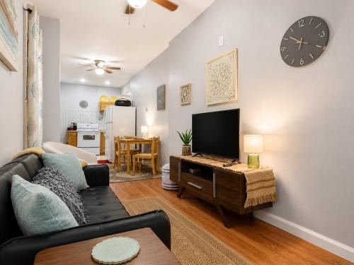 Huntington Apartment | Jefferson Carriage House Hideaway