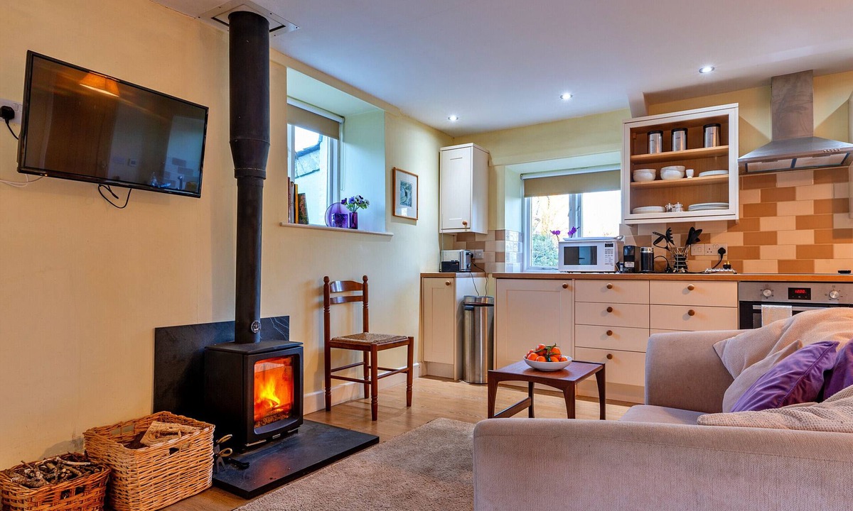 Boscastle Apartment | Jenny Wren
