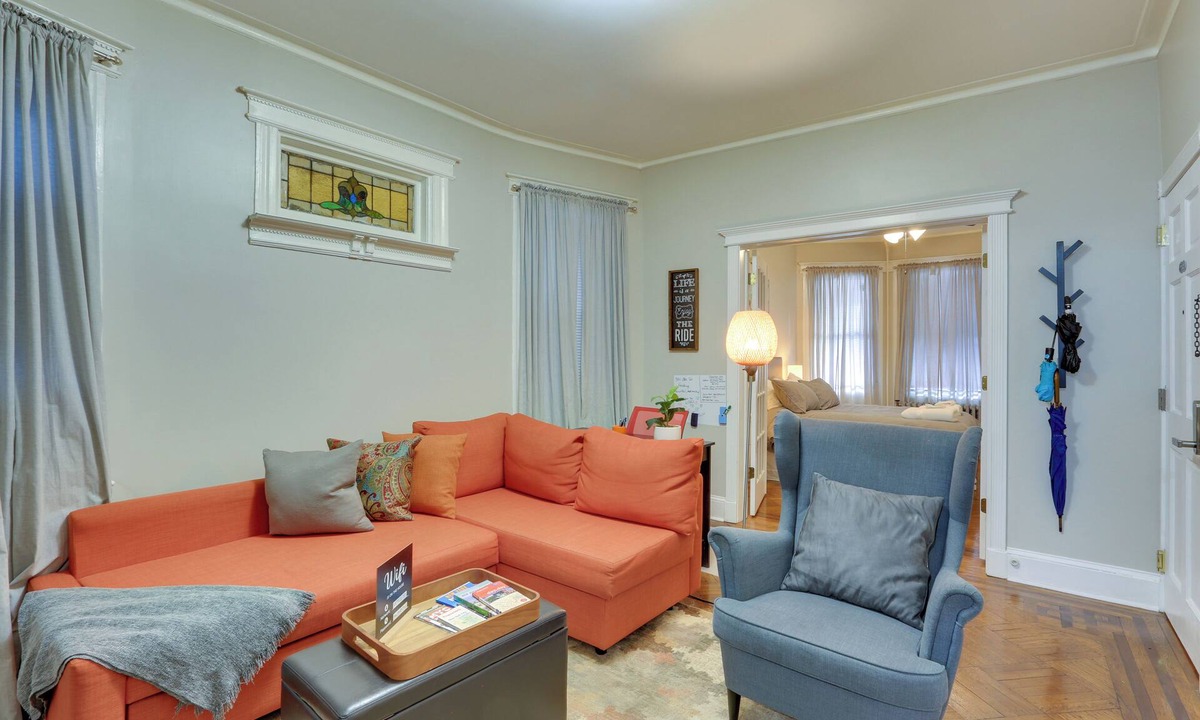 Greenville Apartment | Jersey City Apt Near Liberty State Park & Metlife!