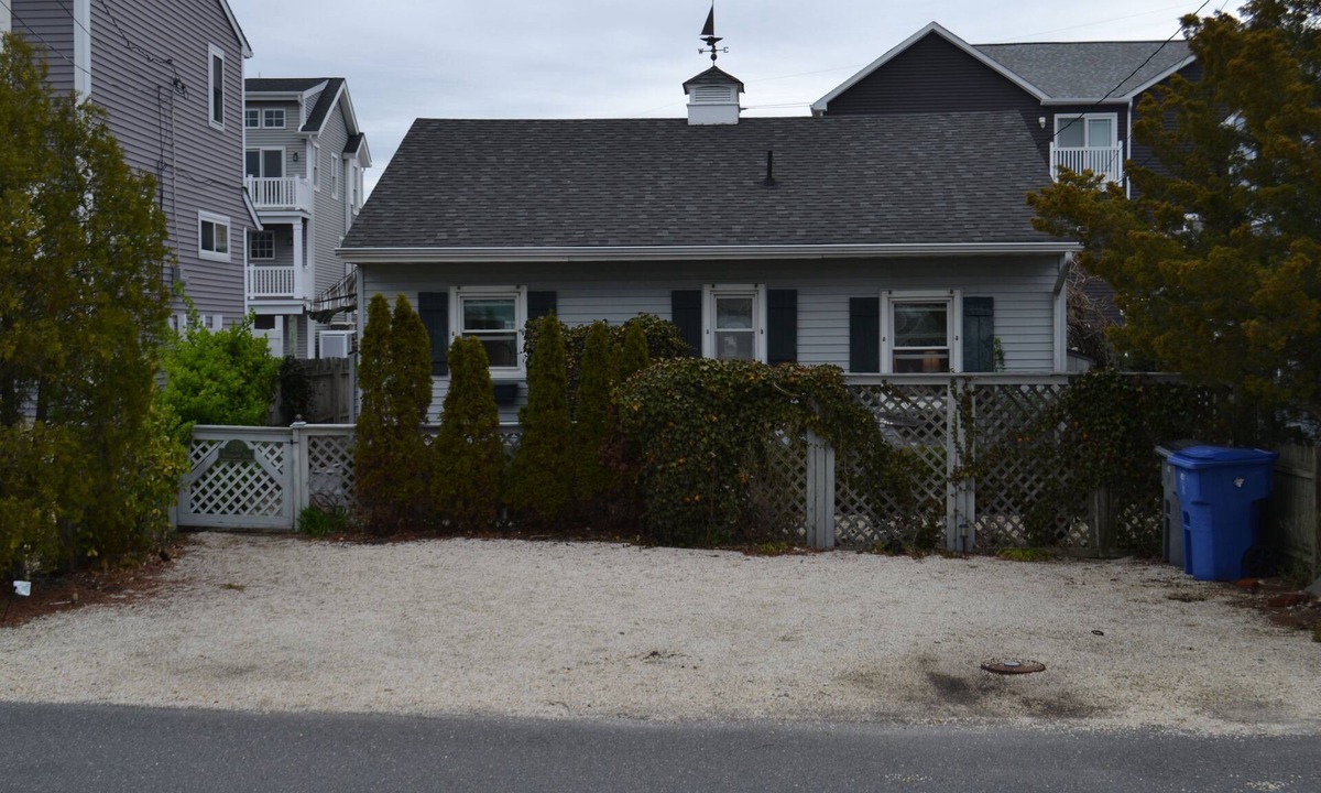 Normandy Beach Cottage | JERSEY SHORE BAY FRONT COTTAGE