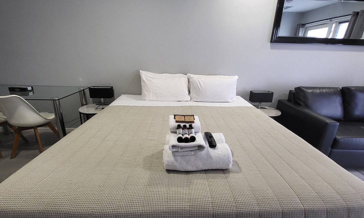 Jesmond Apartment | Jesmond Studio with Spa