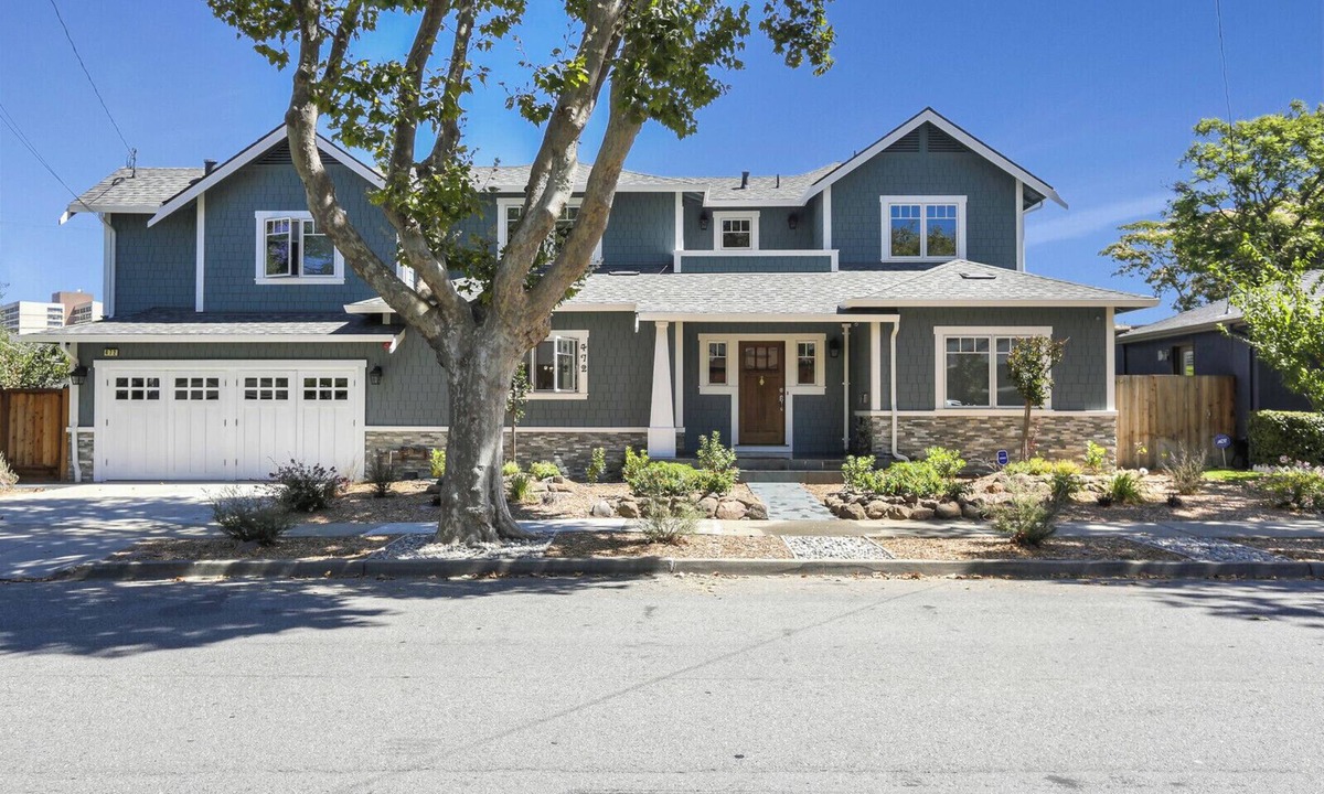 Burlingame House | Jewel in Burlingame