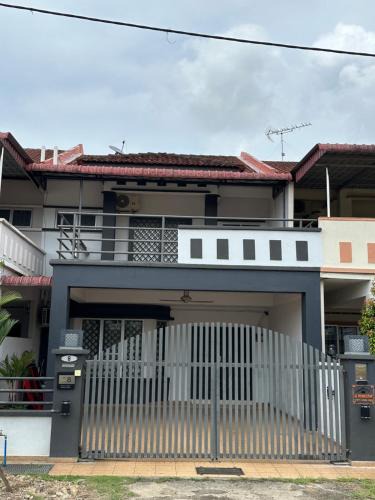 Bahau House | JL Homestay Bahau