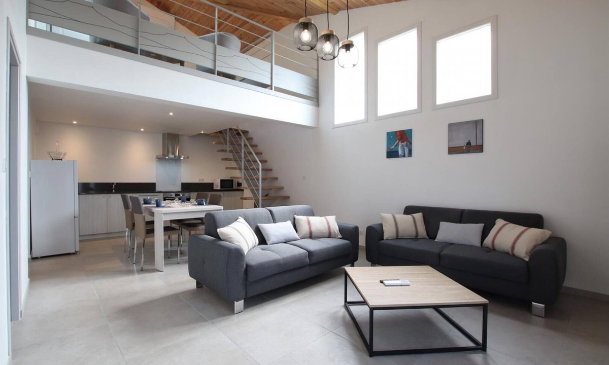 Souraide House | JOANESENEA BI - SOURAIDE