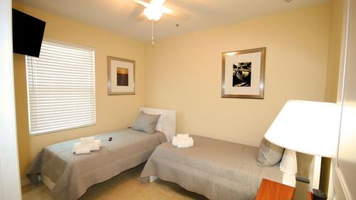 Madeira Beach Hotel | John's Pass Hotel - Fully Remote Check In