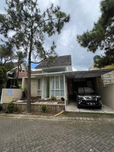 Ngaglik Villa | Jojo's Villa Batu 2