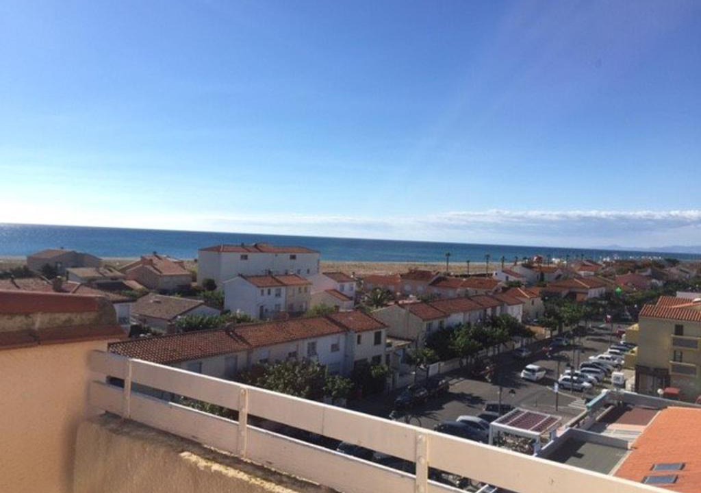 Le Barcares Apartment | Joli Duplex avec Vue Mer, 4 Pers, Plage et Commerces à Proximité, Parking Privé, Non Fumeur - FR-1-81-170
