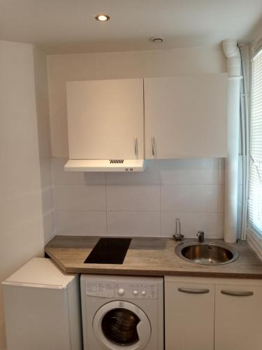 Clichy Apartment | Joli