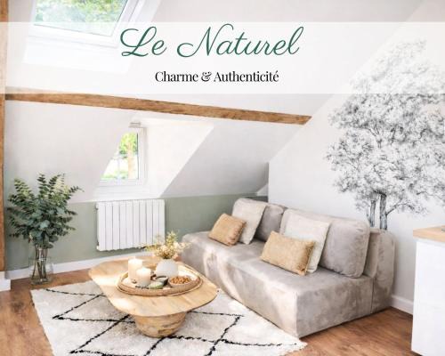 Lisieux Apartment | JOLI & MANSARDÉ - Le Jardin de l'Evêché a votre Fenêtre