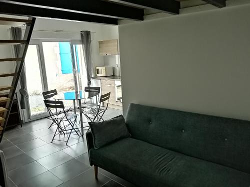 Le Chateau-d'Oleron House | Joli studio au calme