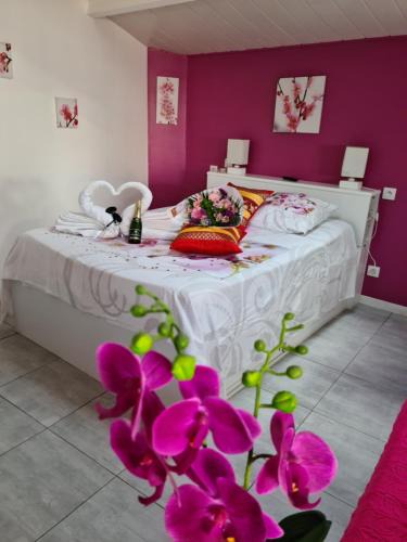 Les Epesses Apartment | Joli Studio Le Pavachon jardin et terrasse à 3 min du Puy du Fou