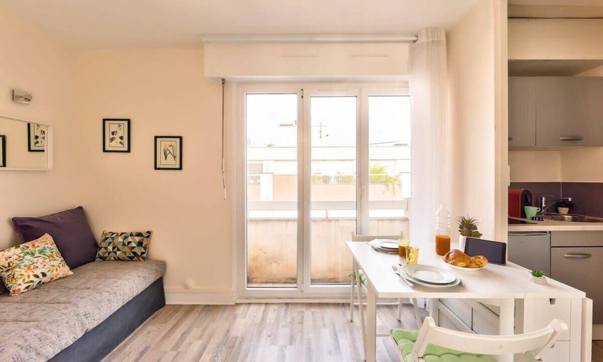 Quartier des peupliers Apartment | Joli Studio, Neuf, Calme & Lumineux -Bail Mobilité