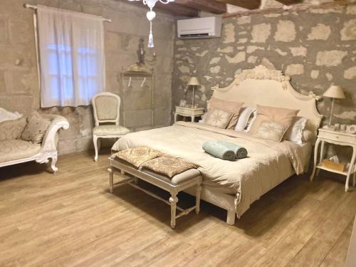 Berthenay House | Jolie chambre romantique dans maison indépendante