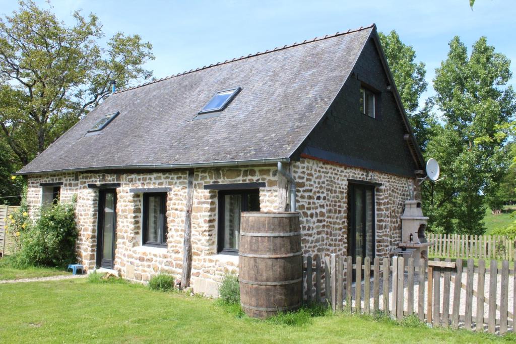 Larchamp House | Jolie Grange