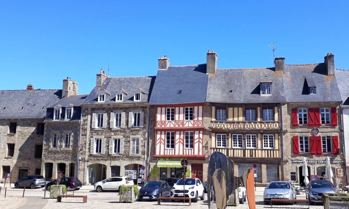 Pleumeur-Gautier House | Jolie Maison Bretonne