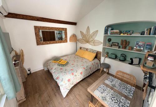 Carqueiranne Apartment | Jolie studio climatisé avec parking et proche de la mer