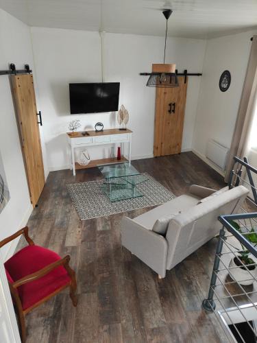 Mirebeau Apartment | Jolilina