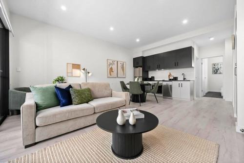 Port Adelaide Apartment | Jolly Jubilant Jubilee