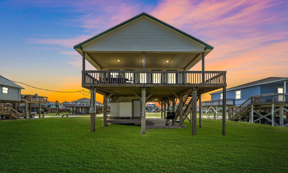 San Luis House | Jolly Roger|BeachBox|Close Beach Access/Firepit!