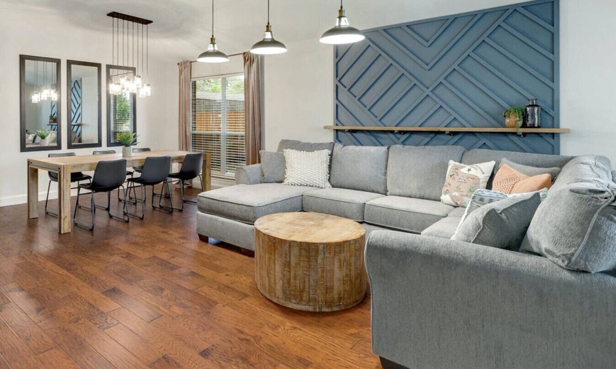 Milwood House | `Jollyville Jewel` Pet-friendly, w/yard, work space, near Domain
