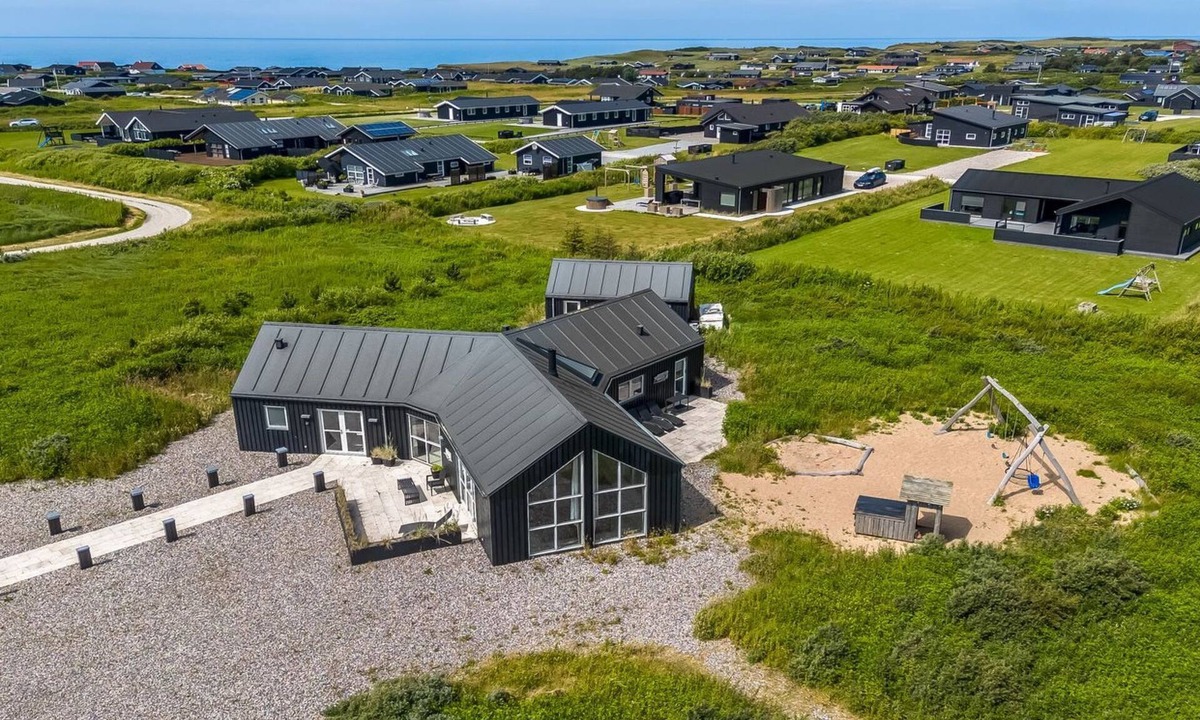 Nr. Lyngby House | "Jonas" - 450m from the sea by Interhome