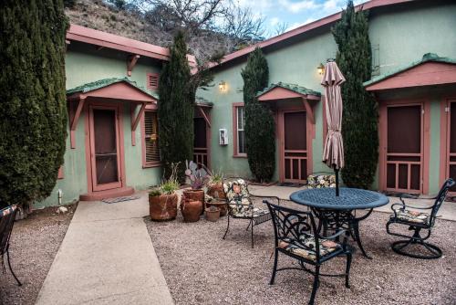 Bisbee Hotel | Jonquil Motel