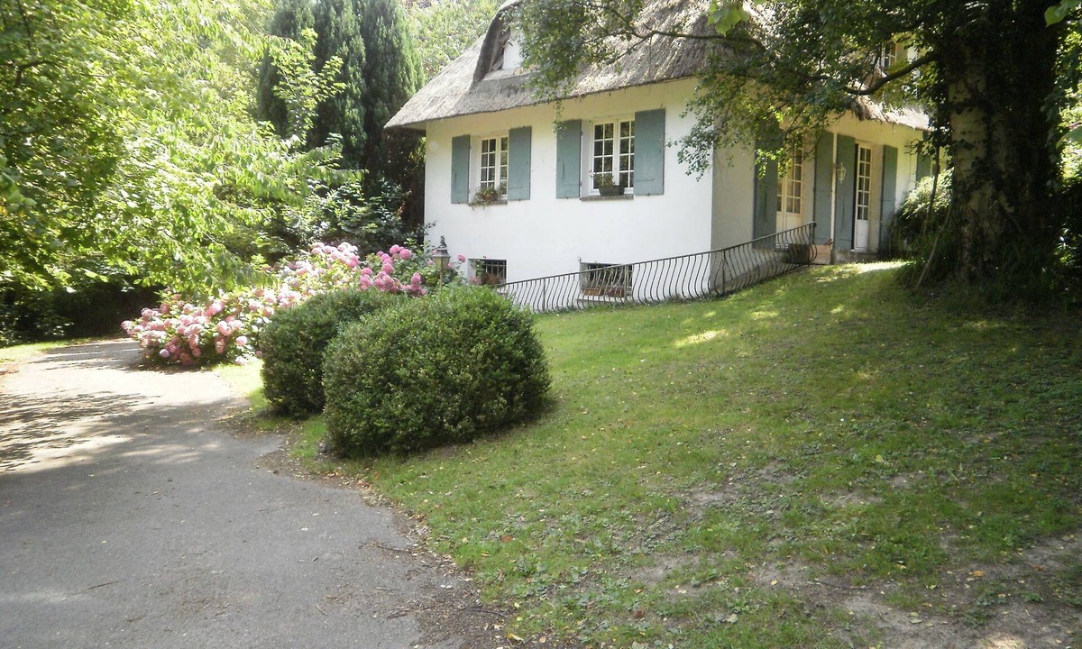 Hautot-sur-Mer House | josé haillet