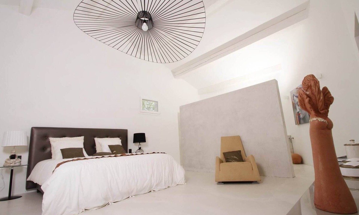 Allegre Les Fumades Other | Joseph guest room