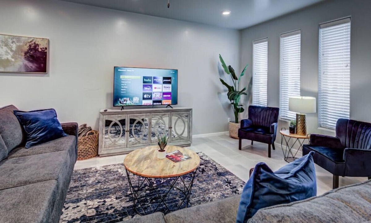 Las Cruces House | Josh Caspian · Southwestern Escape