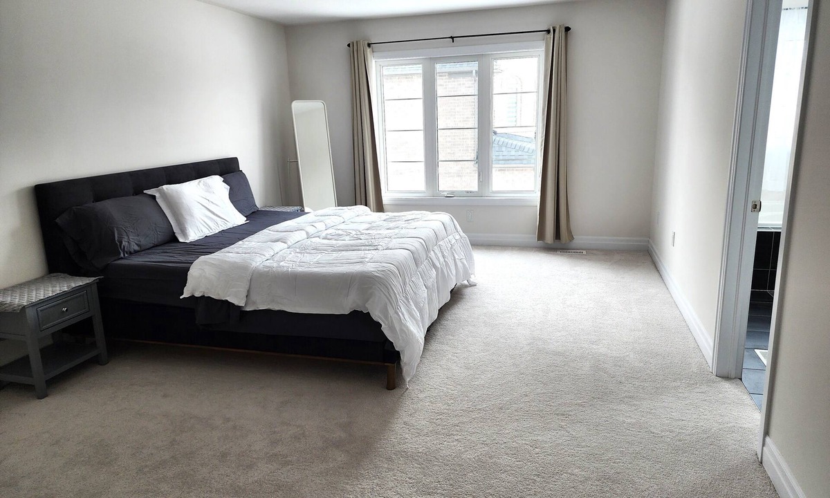 Niagara Falls House | Journey Behind the Falls | Entire home - 3 bed